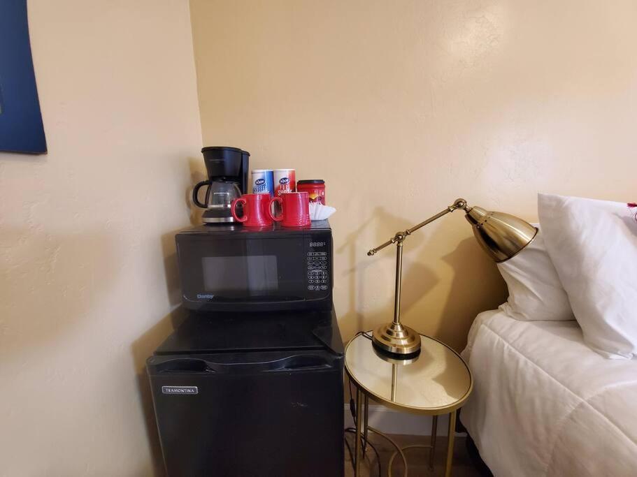 Centrally Located Studio And Cozy Place Perfect For Travelers And Couples! Located In San Diego Downtown! Perfect For Your Quick Getaway! Apartment ภายนอก รูปภาพ