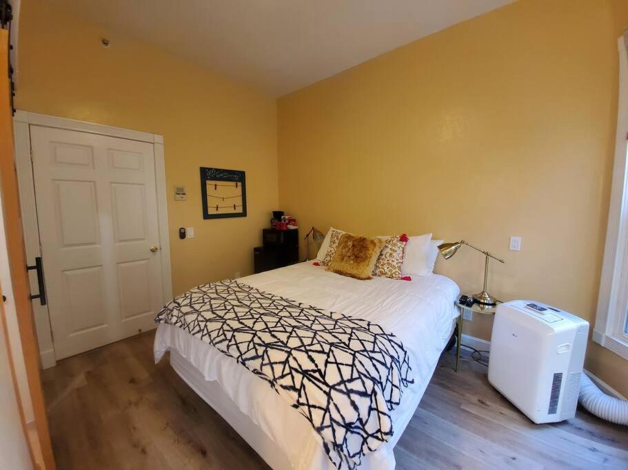 Centrally Located Studio And Cozy Place Perfect For Travelers And Couples! Located In San Diego Downtown! Perfect For Your Quick Getaway! Apartment ภายนอก รูปภาพ